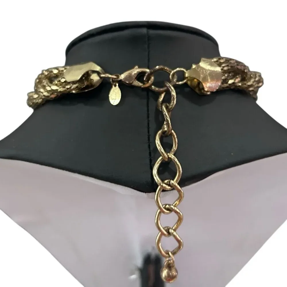 Express statement necklace
